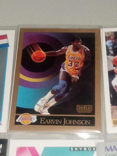Earvin Magic Johnson card lot - Thumbnail 2