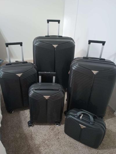 Luggage 5piece Sets - Rancho Cucamonga, California