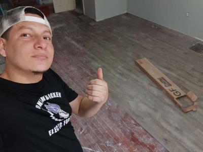 installation of pvc flooring tiles sidingh - Thumbnail 2
