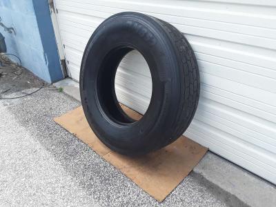 Low Pro Drive Truck Tire 295 75R 22 5 Cooper Tire Like New - Thumbnail 3