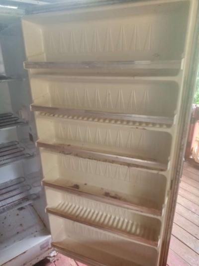Gibson Upright Freezer - Thumbnail 3
