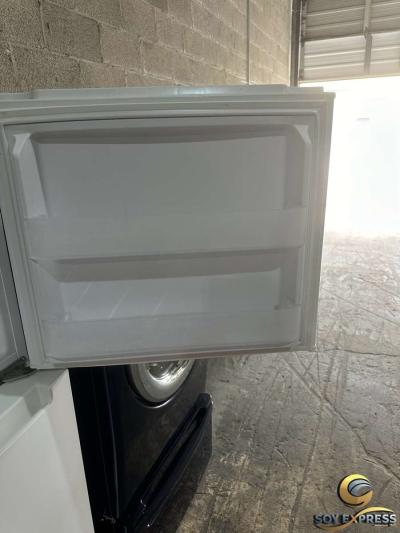 Whirlpool refrigerator top and bottom 24W - Thumbnail 3
