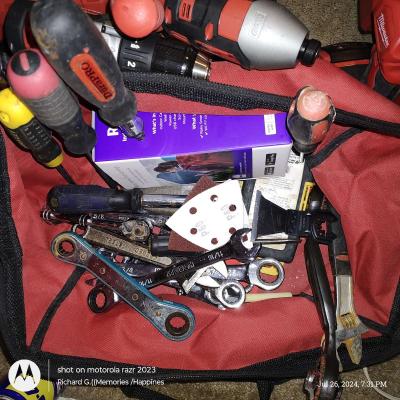 complete Milwaukee tool set with middle noise ratchets plier - Thumbnail 4