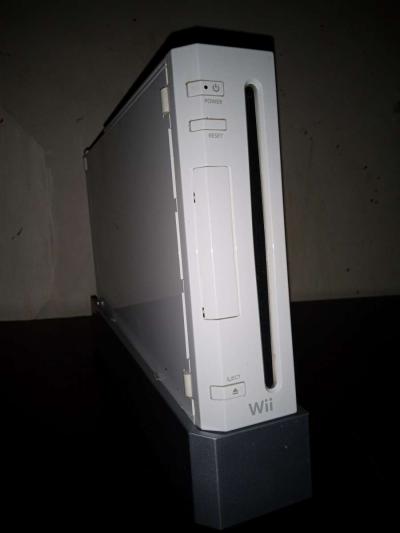Nintendo Wii Console - Thumbnail 2