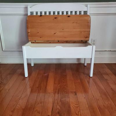 Wooden Bench W Storage - Thumbnail 2