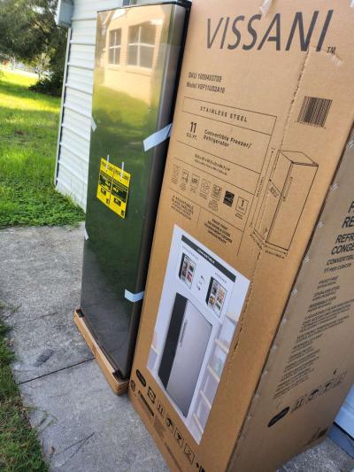 Vissani Convertible Upright Freezer Refrigerator - Thumbnail 3