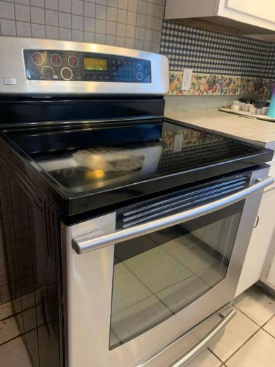 lg stove - Thumbnail 2