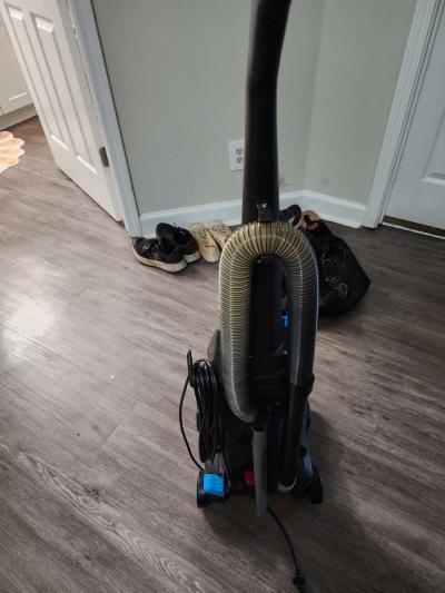 vacuum cleaner - Thumbnail 3