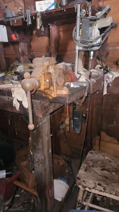 vice table vice - Westland, Michigan