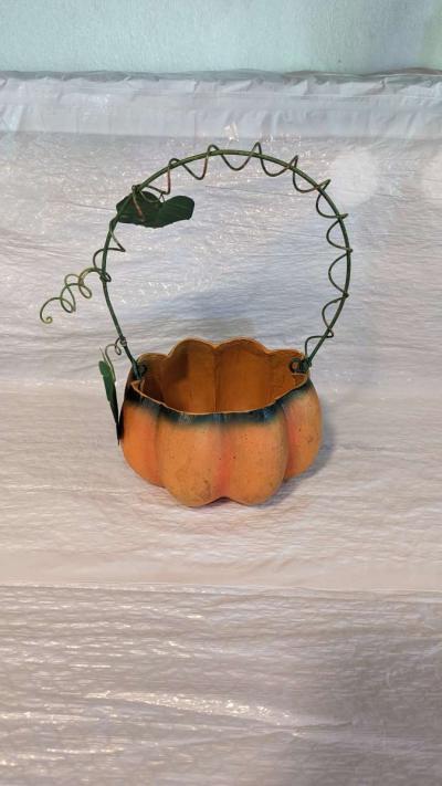 Orange And Green Paper Mache Pumpkin Basket with a Green Met - Thumbnail 4