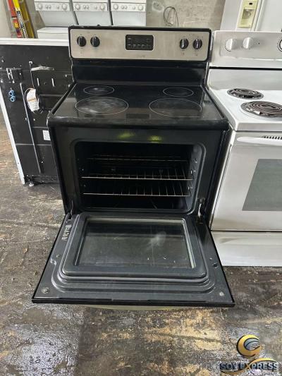 Frigidaire stove electric - Thumbnail 6