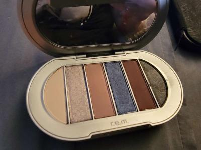 morphe and James Charles pallets - Thumbnail 2