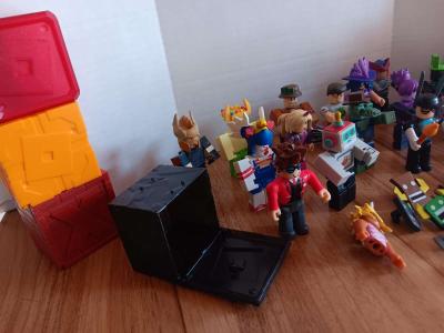 Roblox toys lot - Thumbnail 2