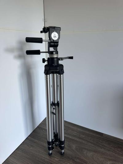 Manfrotto Bogen 3035 Geared Center Tripod and auto dolly - Thumbnail 2
