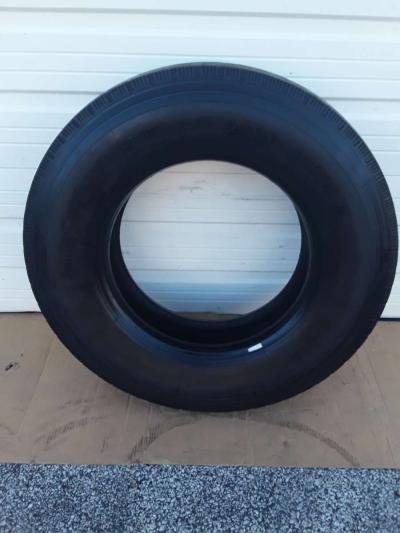 Low Pro Steer Truck Tire 29575R225 Hercules H902 Like New - Thumbnail 5