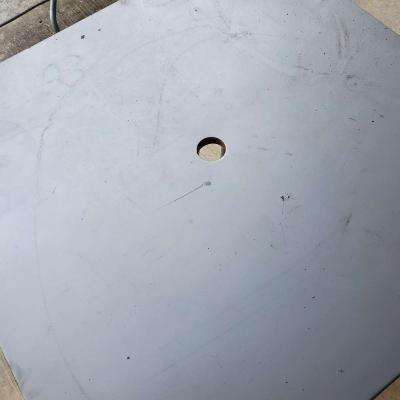 Metal Table  36x36x29  Heavy Outdoor  Will Need To Painted - Thumbnail 5