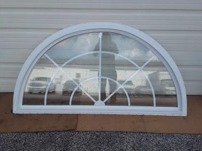 nice white Atrium Style window display model like new - Thumbnail 4