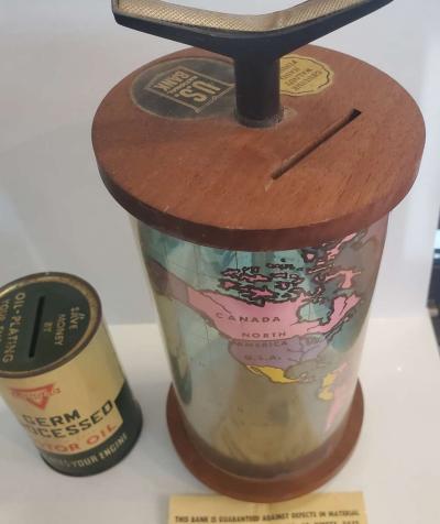 2 Vintage Coin Penny Banks - Thumbnail 2