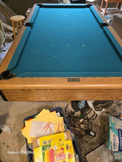 Pool Table - Thumbnail 2