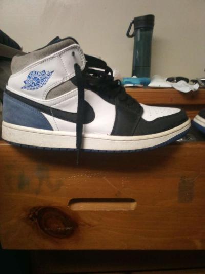 Nike Air Jordan 1 SE - Thumbnail 2