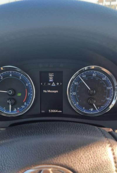 2018 Toyota Corolla Se - Thumbnail 6