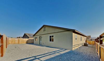 3 Bed 2 Bath House - Thumbnail 6