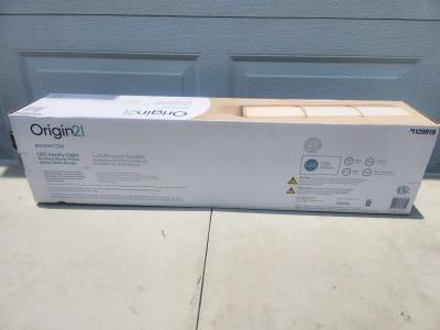 Origin21 Brighton LED Vanity Light BRAND NEW - Thumbnail 4