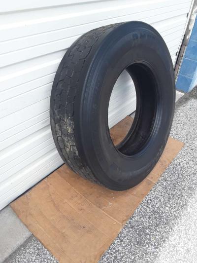Low Pro Drive Truck Tire 295 75R 22 5 Cooper Tire Like New - Thumbnail 2