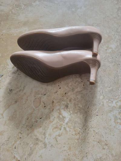 Comfy heels - Thumbnail 4