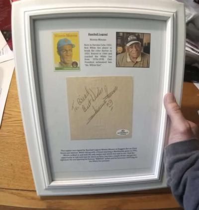 signed and graded minnie minnoso autograph - Thumbnail 2