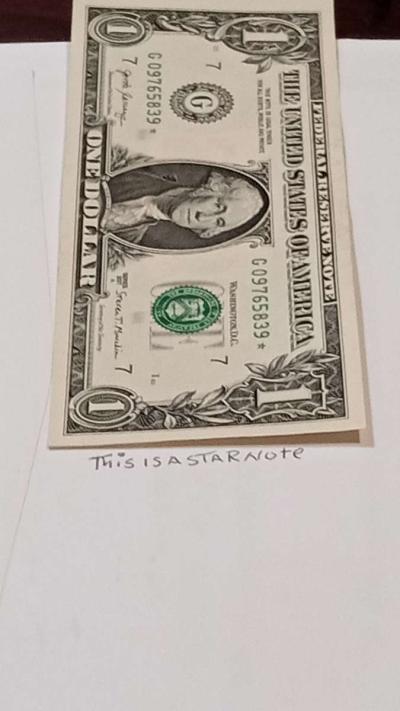 this Tree 1 dollars Bills Are Star Notes - Thumbnail 3