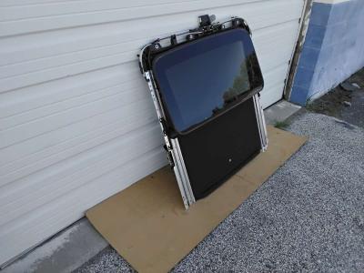 Nice 2014 Toyota Camry Sunroof Assembly OEM Factory Like New - Thumbnail 2