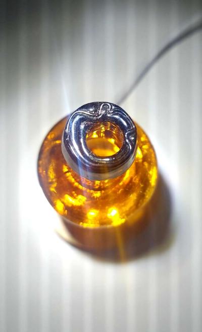 Rare 1840s to 1850s Antique Pontiled Mini Squat Bottle - Thumbnail 5