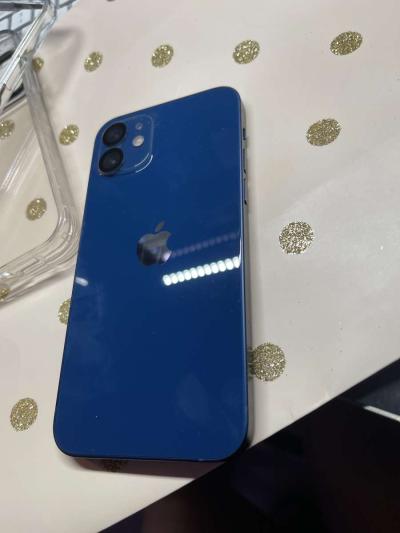 iPhone 12 - Thumbnail 2