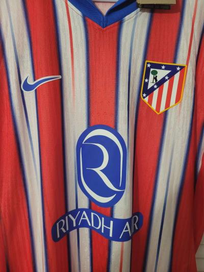 Atletico Madrid Soccer Jersey 2025 Player Version Size M L - Thumbnail 3