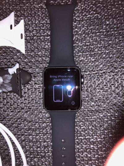Apple watch series 3 - Thumbnail 2