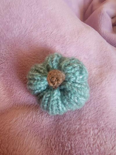Knitted Mini Pumpkin - Thumbnail 2