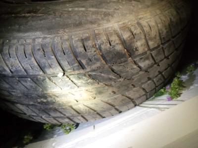 18 in 6 lug Chevy rims x3 - Thumbnail 3