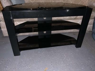 TV Stand - Thumbnail 2