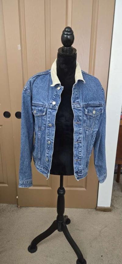 Vintage 90s Embroidery Flannel Lined Disney Store Denim Jack - Thumbnail 3