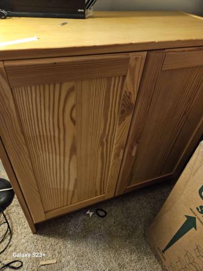 move a bookshelf with 2 doors and 3 shelves