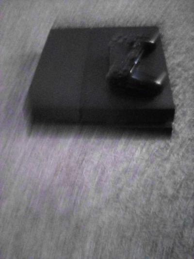 PS4 1 controller - Thumbnail 2