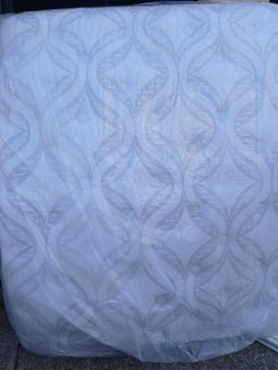 mattress - Thumbnail 3