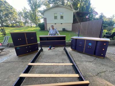 full size bedroom set - Thumbnail 3