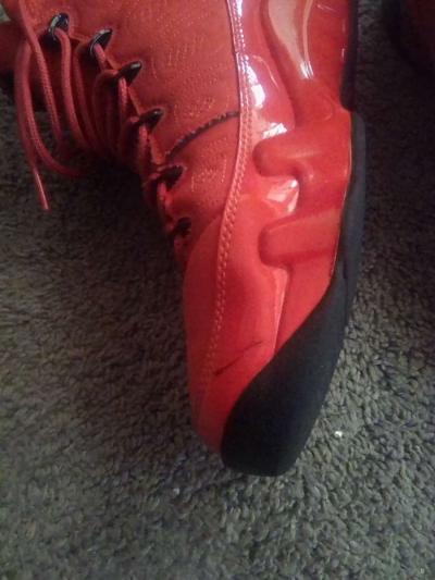 Jordan 9 Chile Red Size 9 Used Has Been Worn Please Read - Thumbnail 6