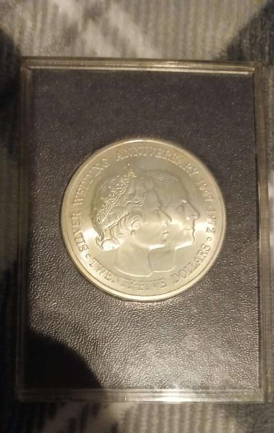 1972 Uncirculated Commerative Silver Coin - Thumbnail 2