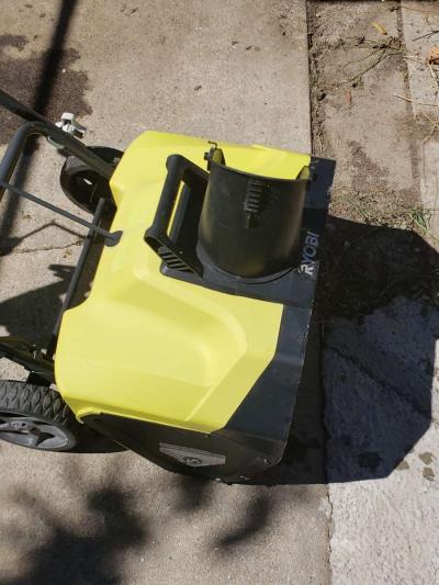 Electric snowblower - Thumbnail 4