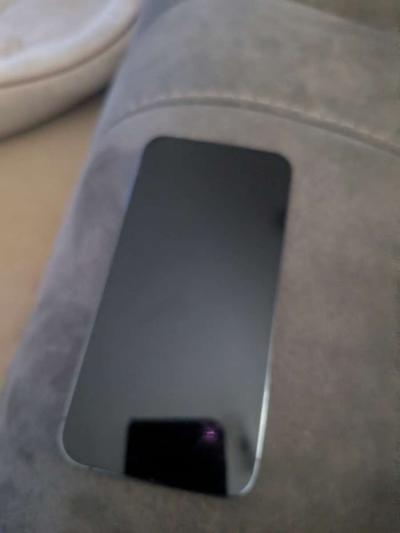 like new 128 GB Iphone14 pro max - Thumbnail 2