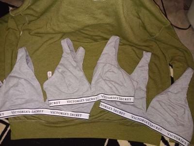 Victoria Secret Sportsbra - Thumbnail 2