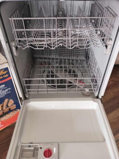 Kenmore dishwasher has been tested works fine - Thumbnail 3
